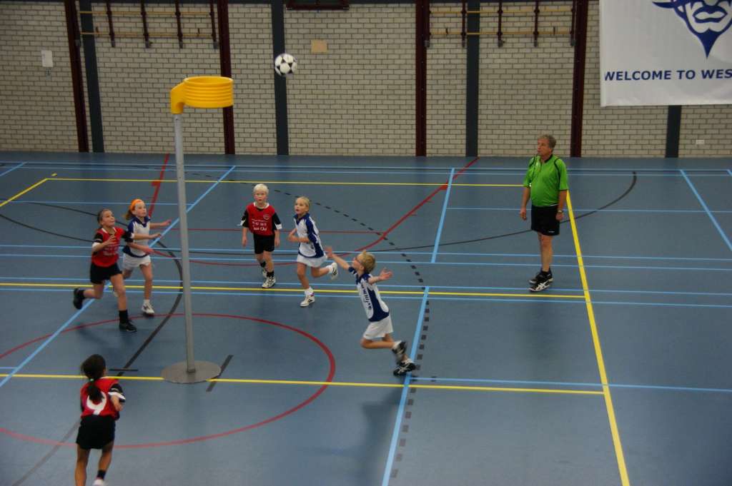 Korfbal E1  4 december-11.JPG
